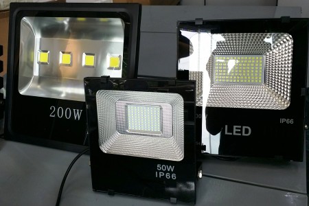 Đèn Pha LED IP66